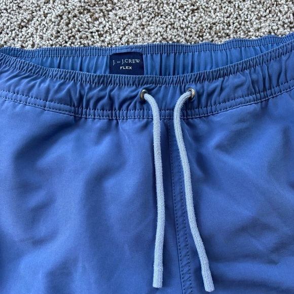 J. Crew Men's 6" Flex Swim Trunks Blue Size Small - Picture 2 of 5
